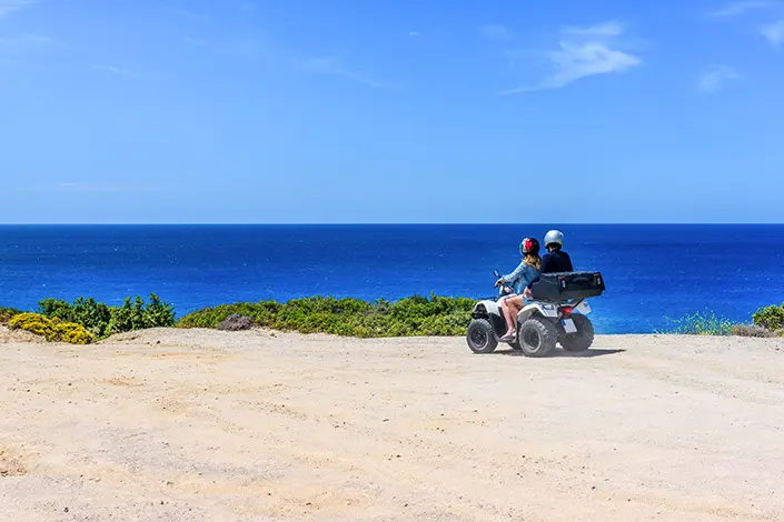Comment sont indemnisés les occupants d’un véhicule ou d’une motocyclette lors d’un accident de la route en Grèce ?